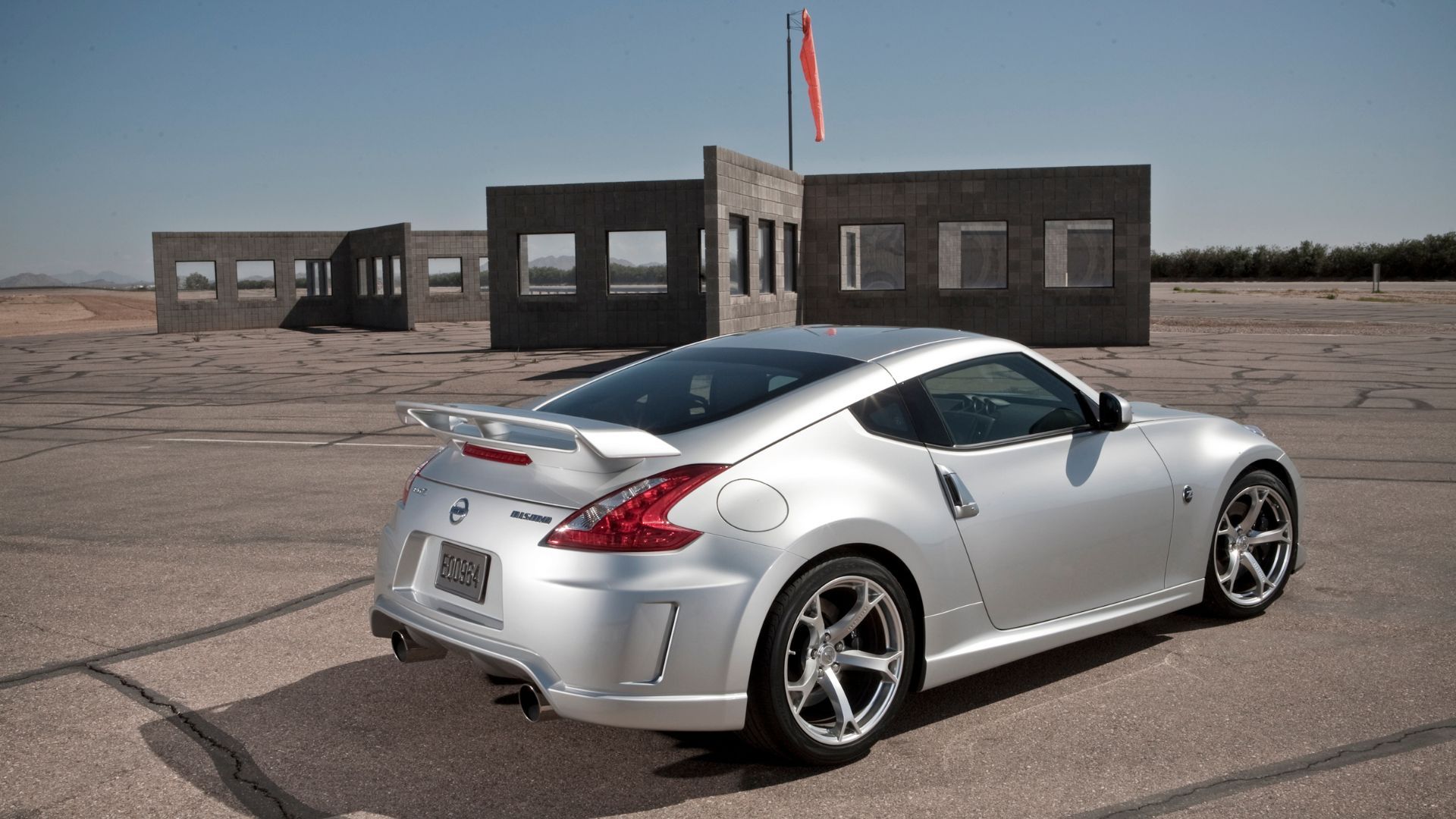 2009 Nissan 370Z NISMO Review, Pricing, Photos, and Specs