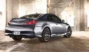 Infinit Sedan Rear Infiniti's First Attempt At Building Performance Cars Didn't Go So Well