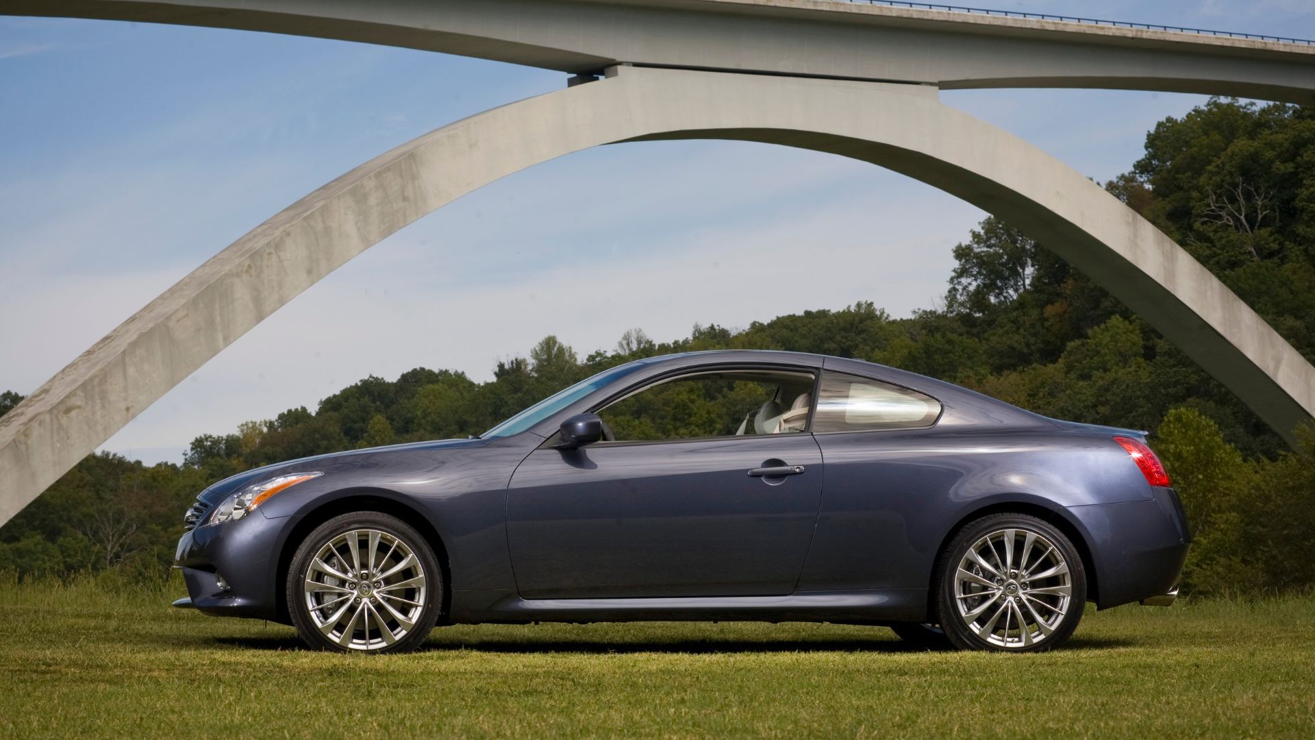 2011 Infiniti G37 Sedan Pricing, Photos & Specs