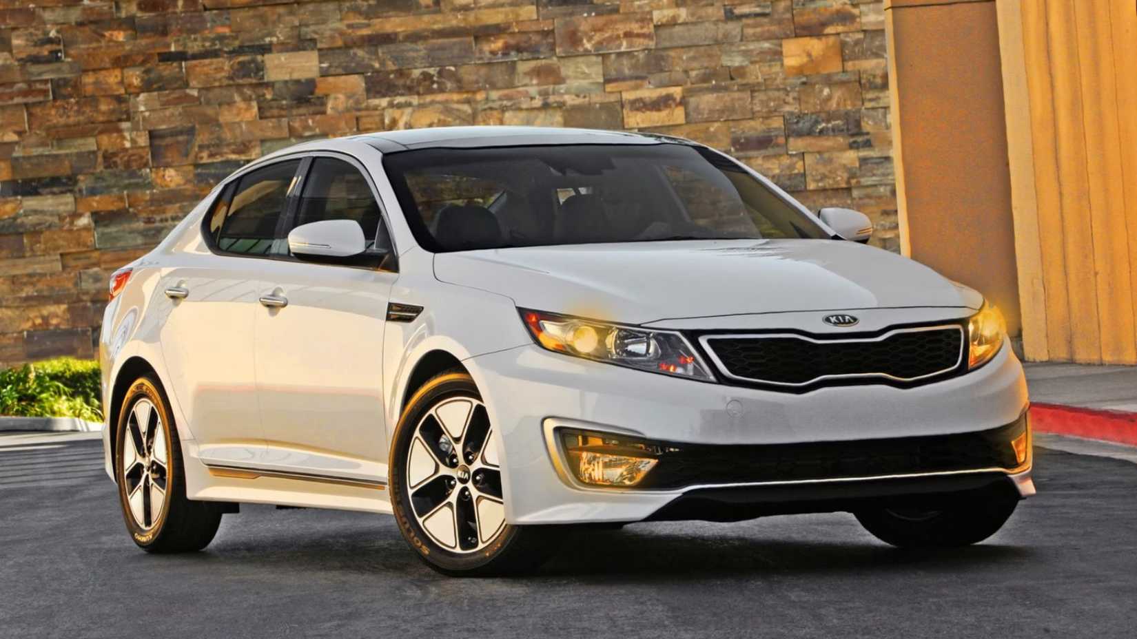 Kia Optima SX 2.0T: The Overlooked Sports Sedan That Rivalled Hot Hatches