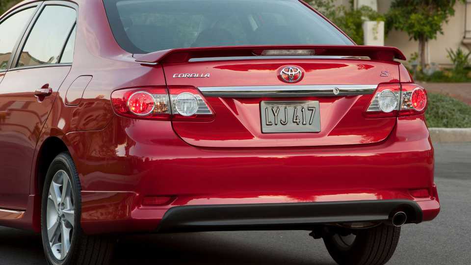 2011 Toyota Corolla Sedan Pricing, Photos & Specs