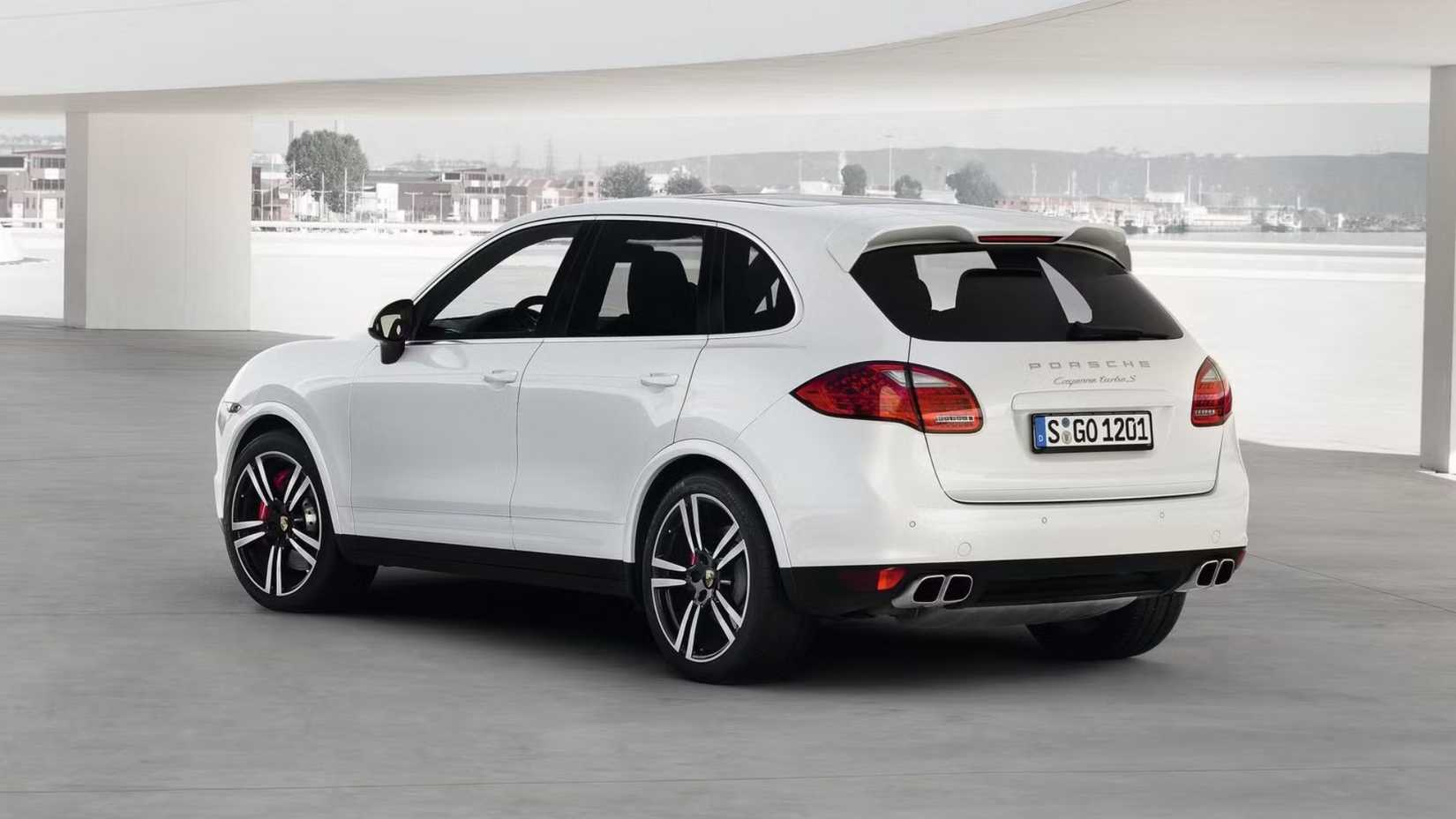 First Gen Cayenne Rear Early Cayenne Turbos Make For Awesome Urus Alternatives On A Budget