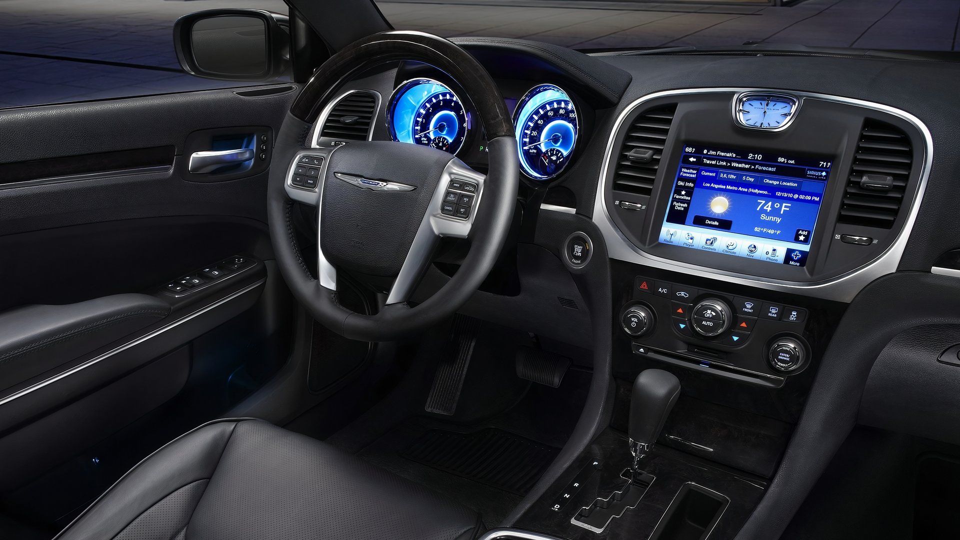 2011 Chrysler 300 Pricing, Photos & Specs