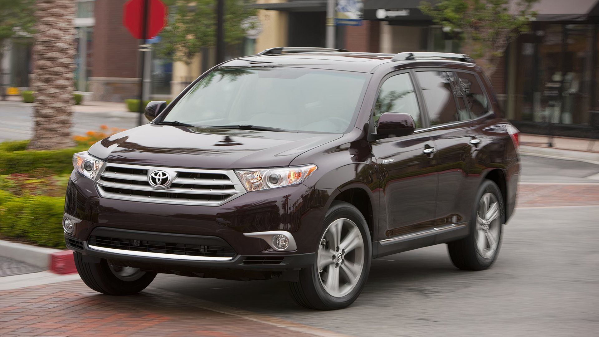 Toyota Highlander Generations: Key Updates Across All Model Years