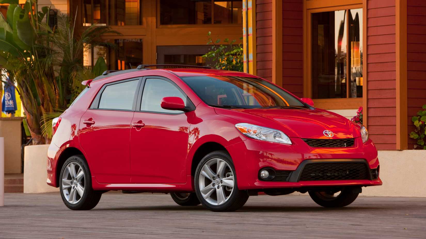 2012 Toyota Matrix Pricing, Photos & Specs