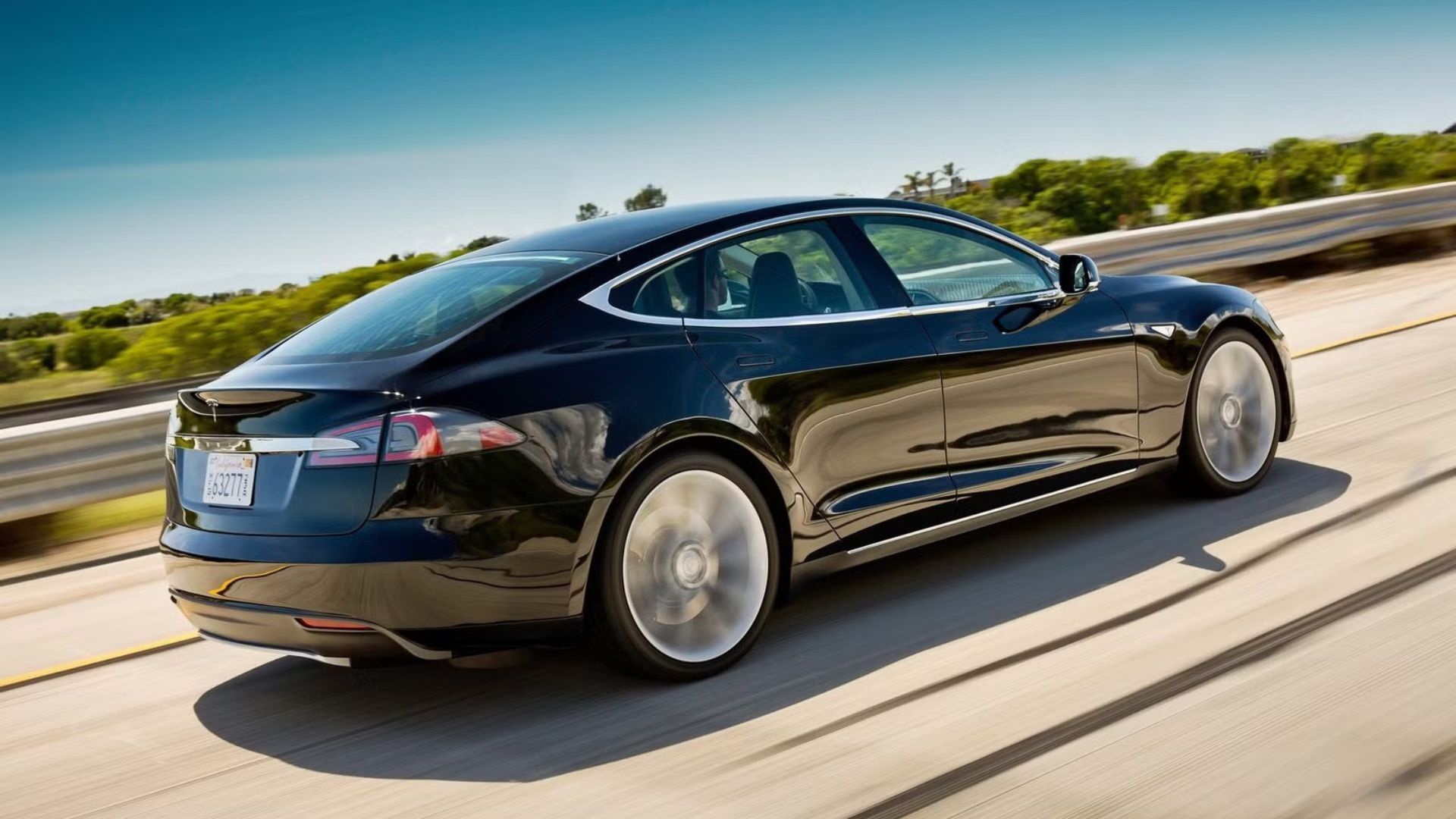 2012 Tesla Model S Pricing, Photos & Specs