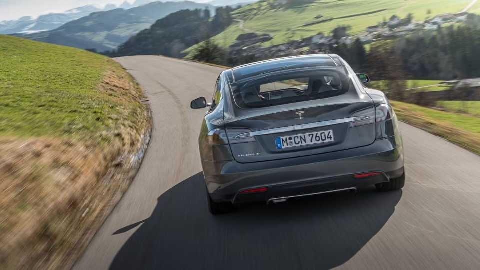 2012 Tesla Model S Pricing, Photos & Specs