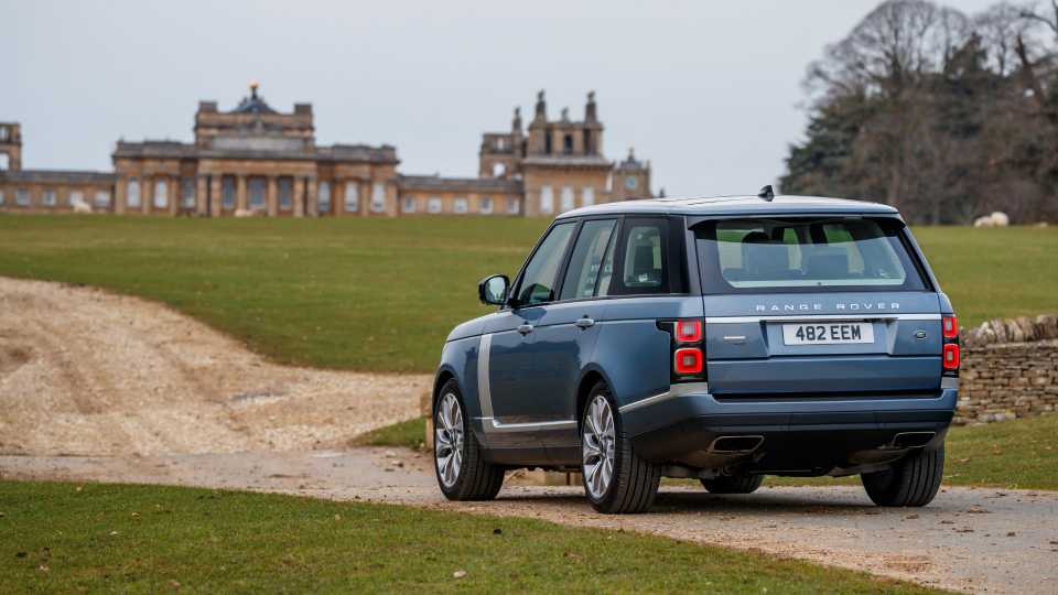 2012 Land Rover Range Rover Pricing, Photos & Specs