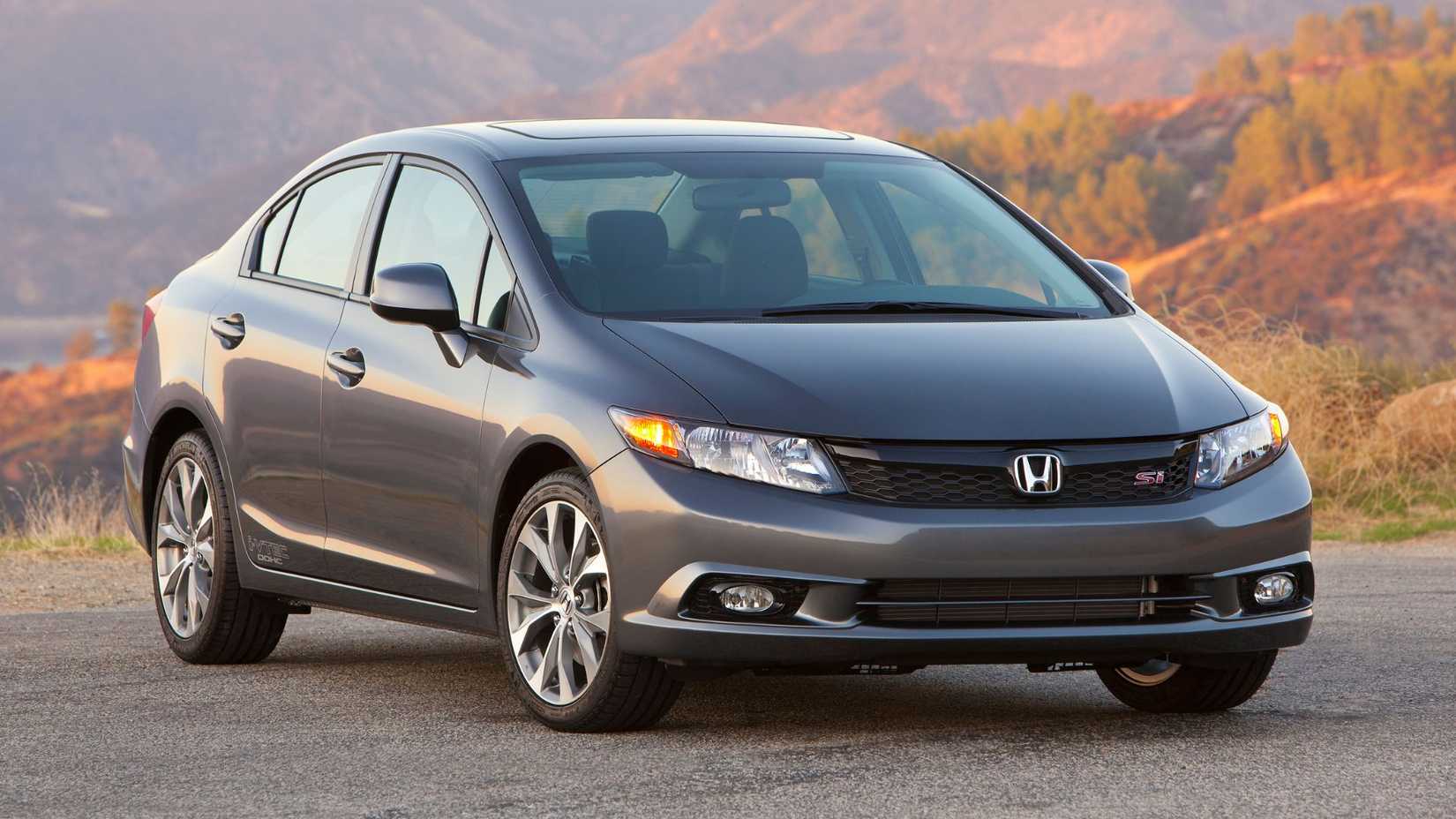 2012 Honda Civic Si Sedan Pricing, Photos & Specs