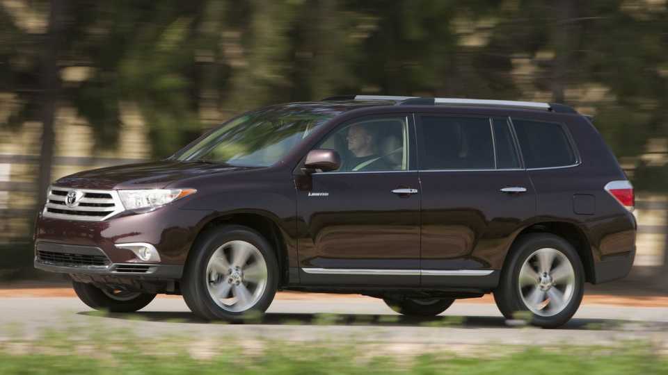 2012 Toyota Highlander Pricing, Photos & Specs