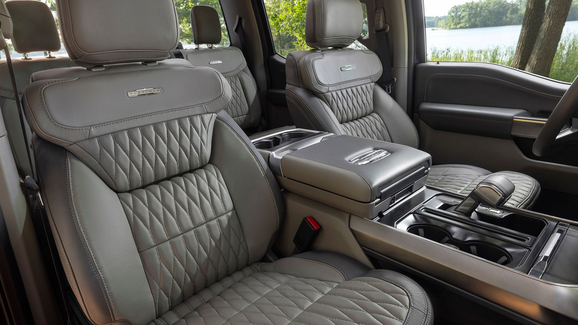 2024 Ford F-150 Platinum