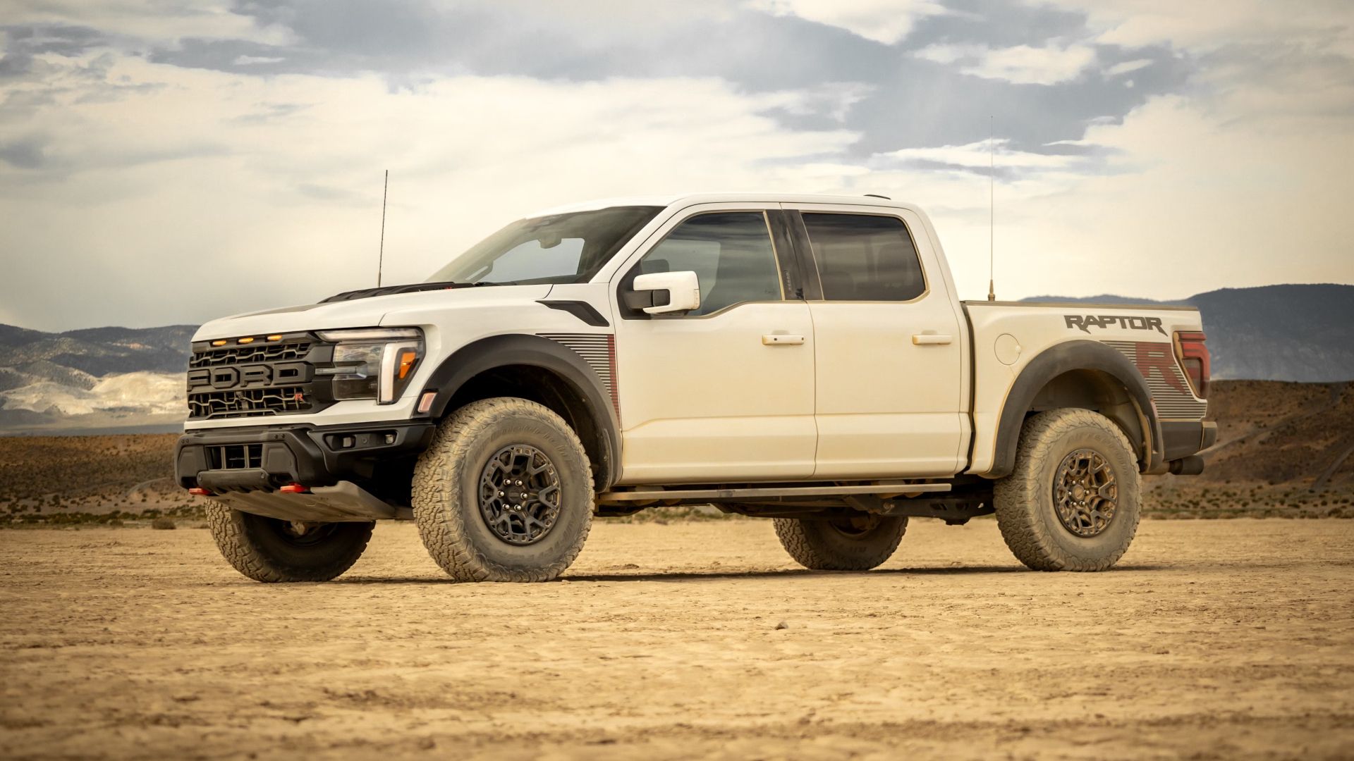 2024 Ford F150 Raptor R Wins The CarBuzz OffRoad Warrior Award