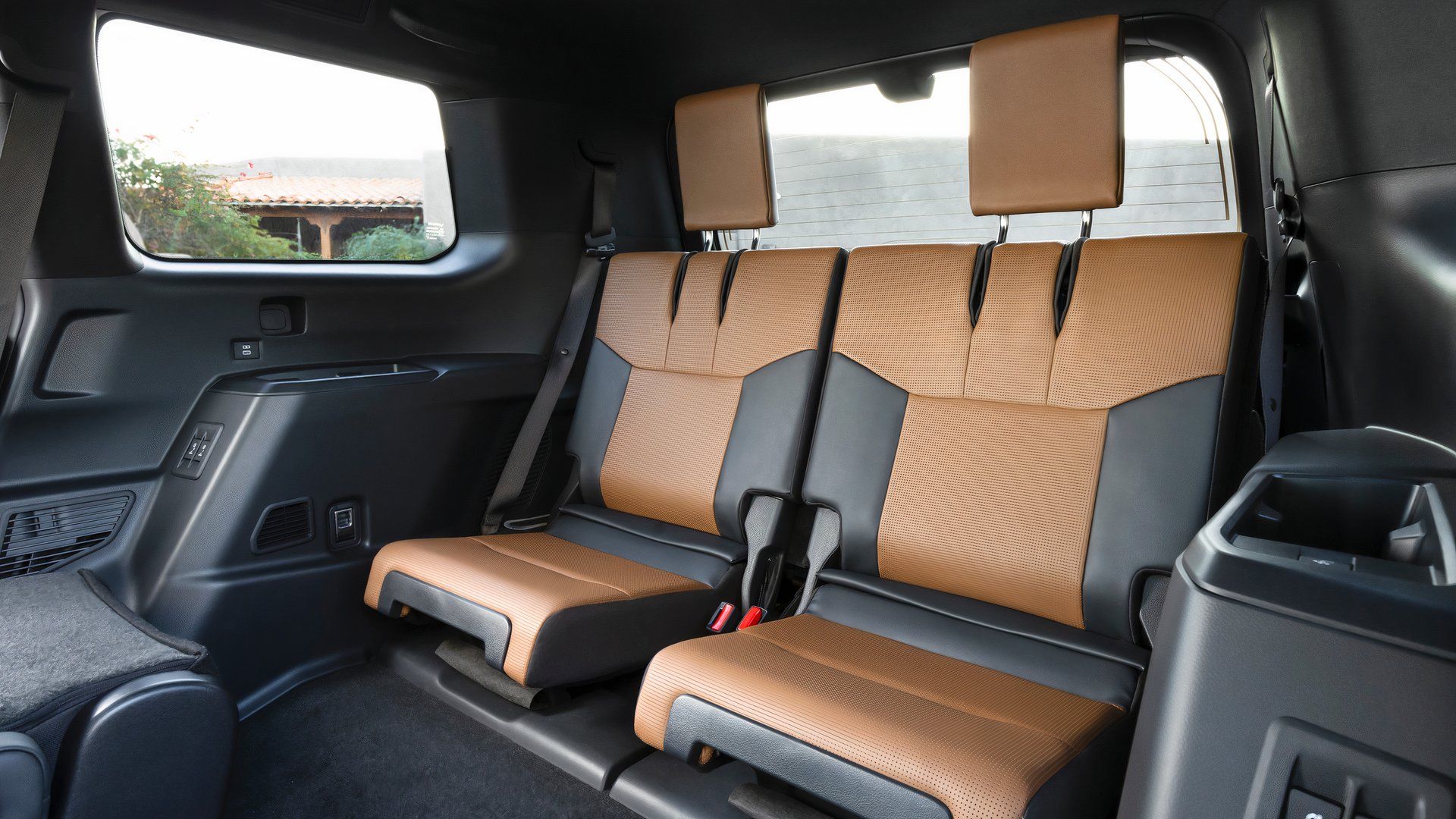 2024 Lexus GX interior