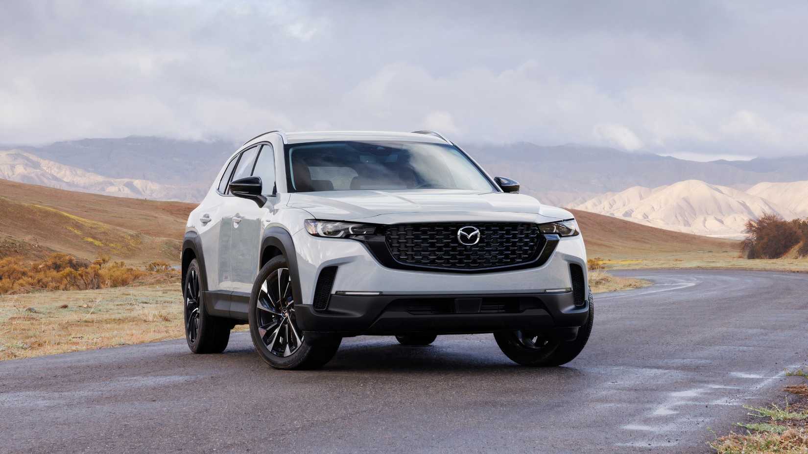 2025 Mazda CX-50 White Front Angle