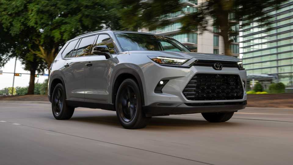 2025 Toyota Grand Highlander Pricing, Photos & Specs