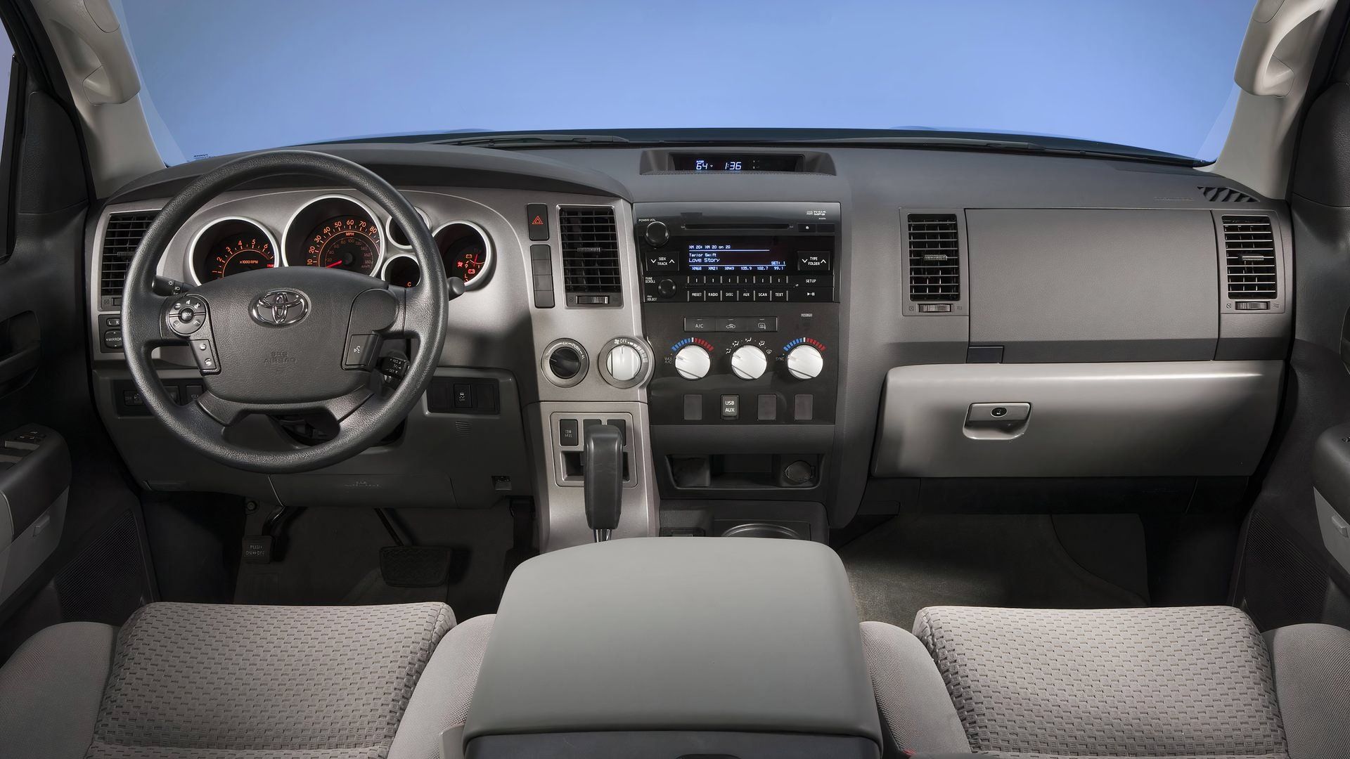 2010 Toyota Tundra Review, Pricing, Photos, and Specs