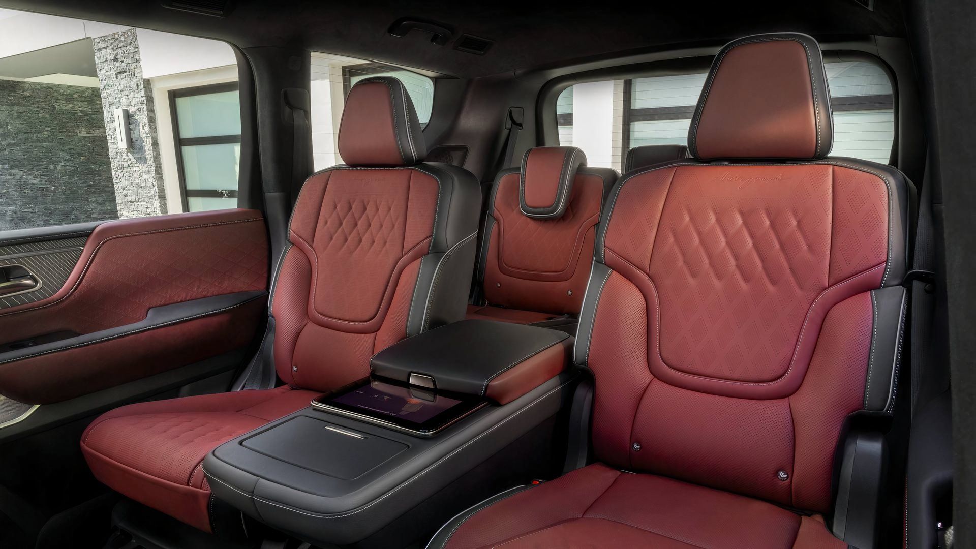 2025 Infiniti QX80 Images Interior And Exterior Gallery
