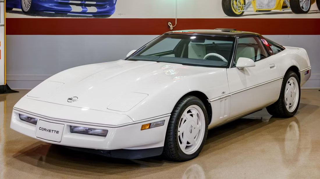 Chevrolet Corvette C4 35th Anniversary White Front Angle