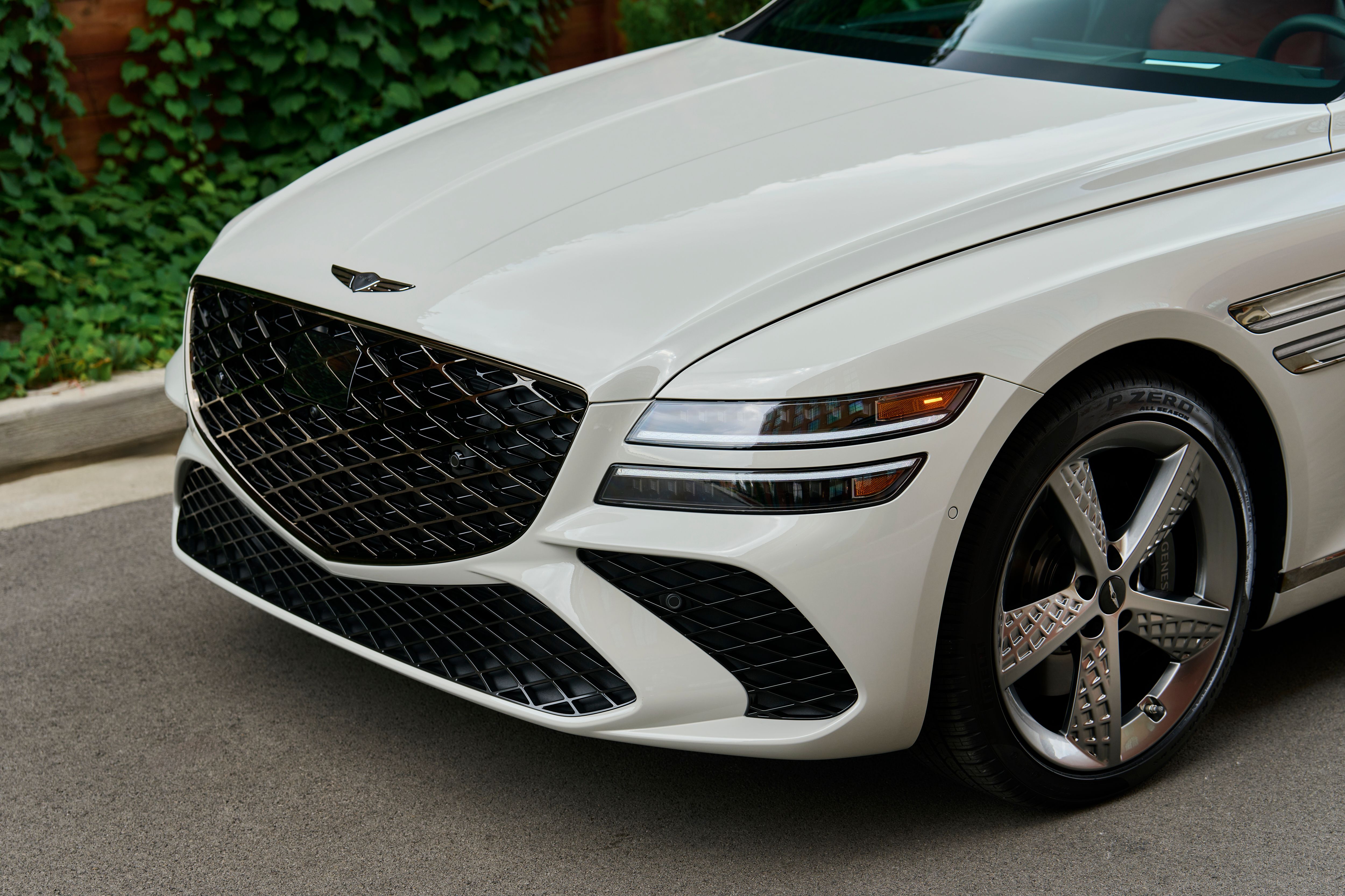 2025 Genesis G80 Pricing, Photos & Specs