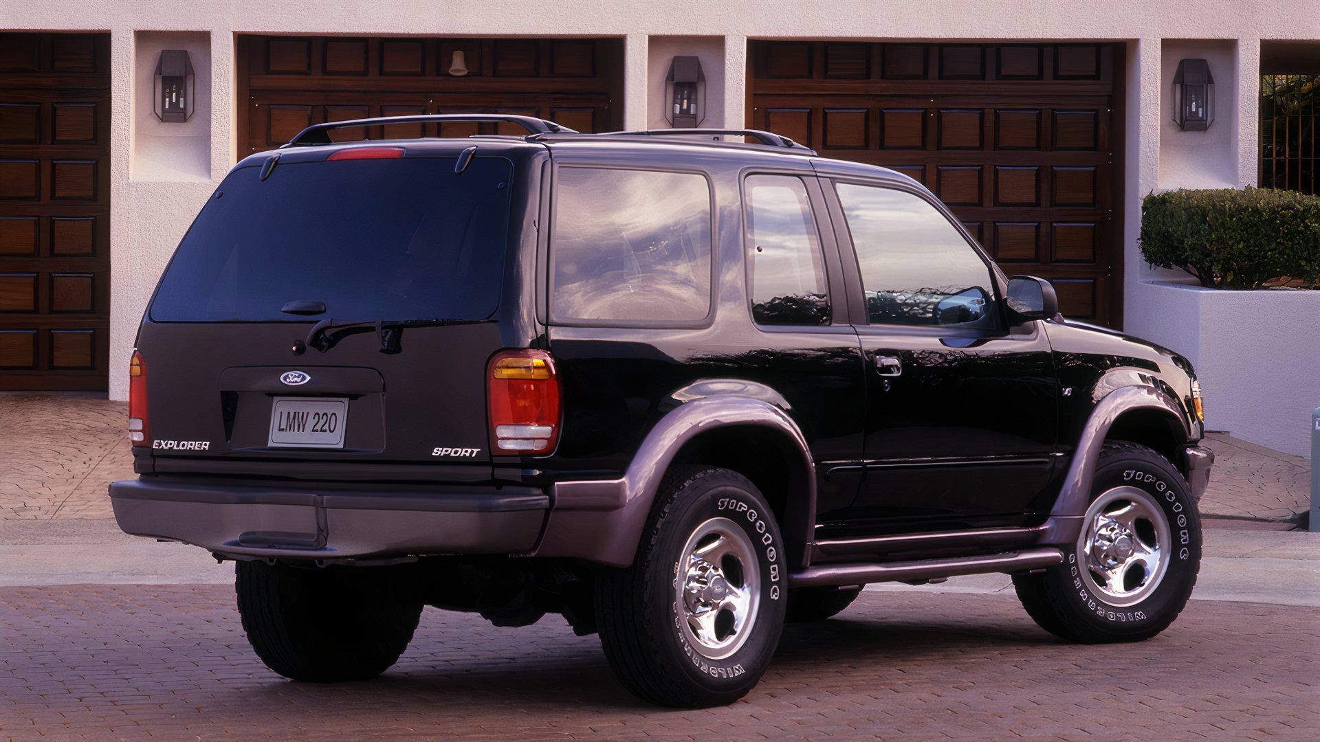 How The Boxy SUV Fell... And Then Rose Again