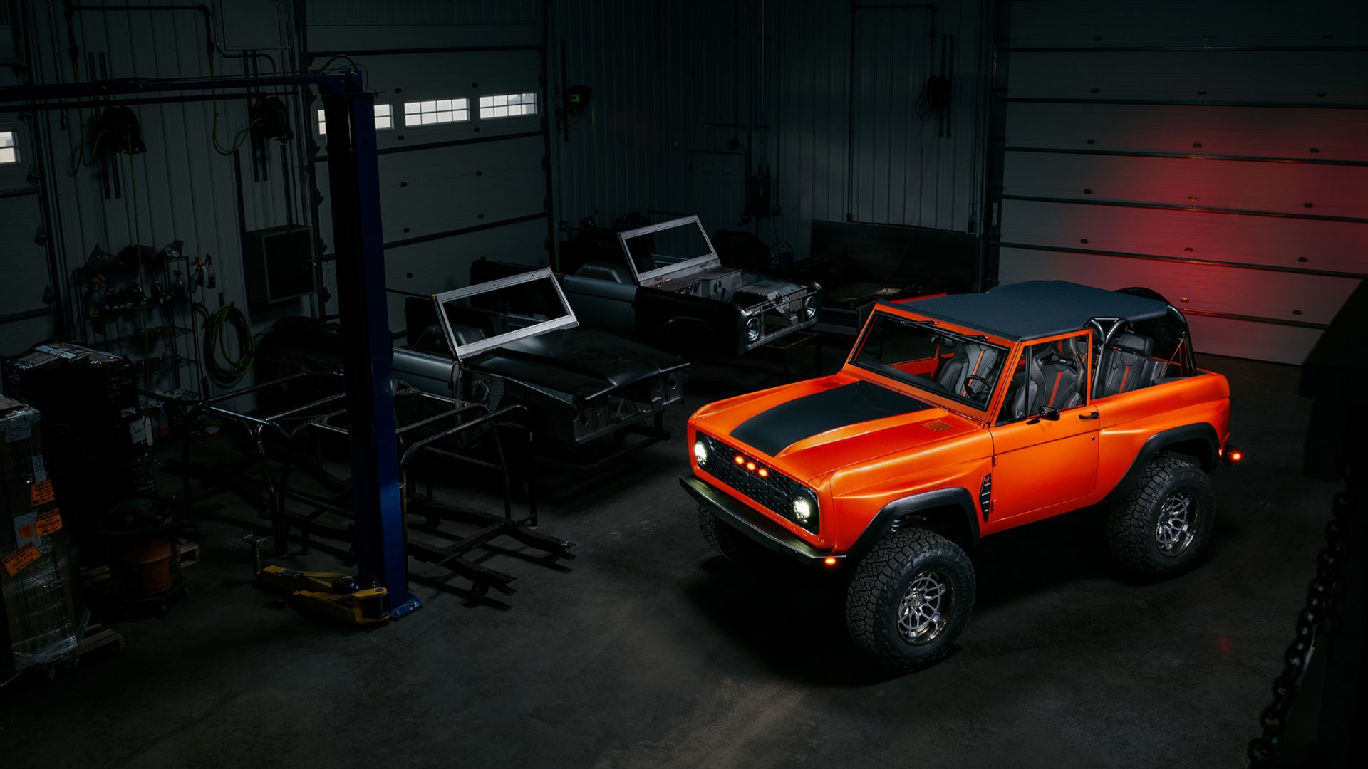 Alchemy Sorcerer Super Bronco Gets Megazilla V8 And Epic All-Steel