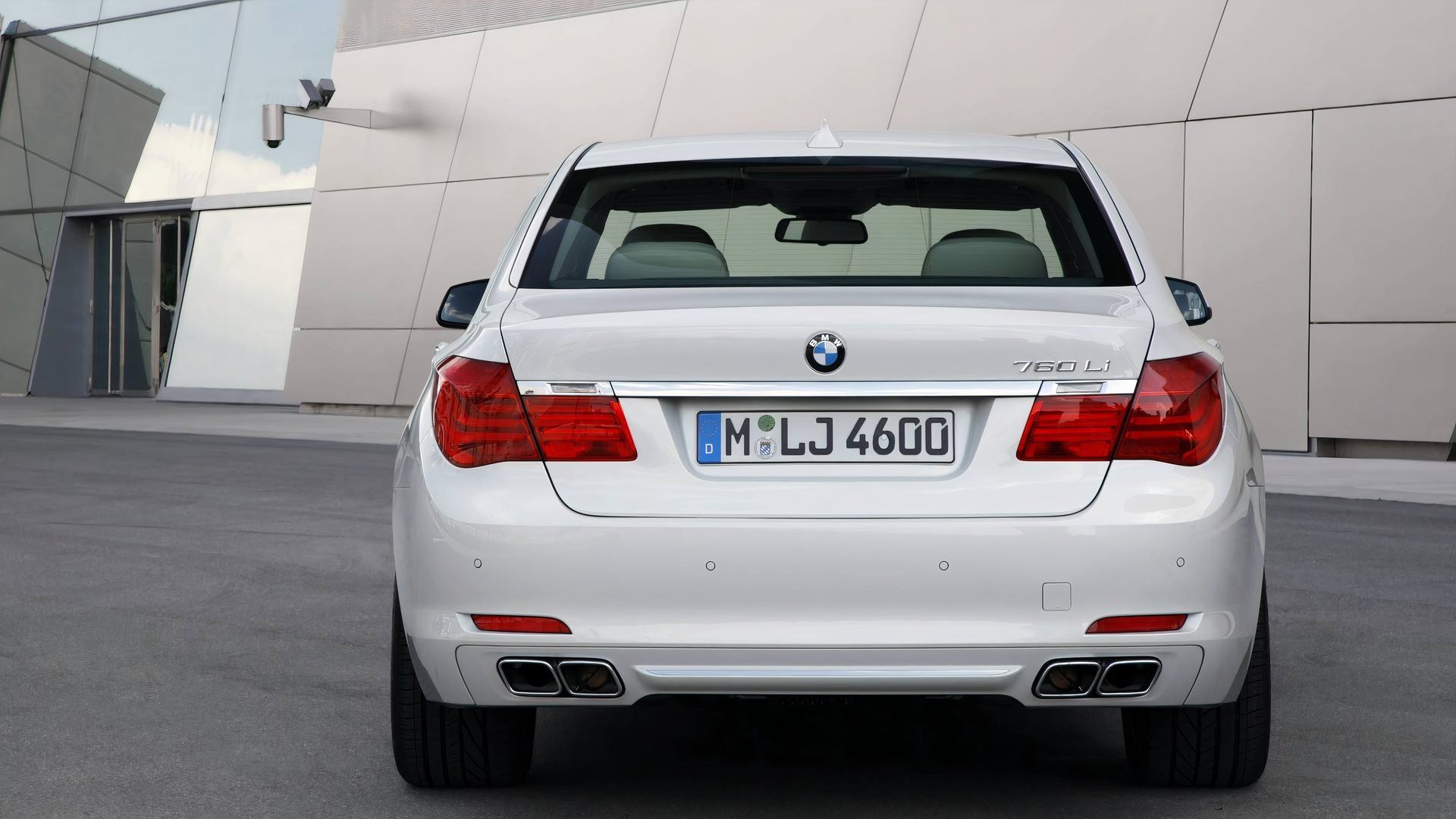 2009 BMW 7 Series - Overview Pricing, Photos & Specs