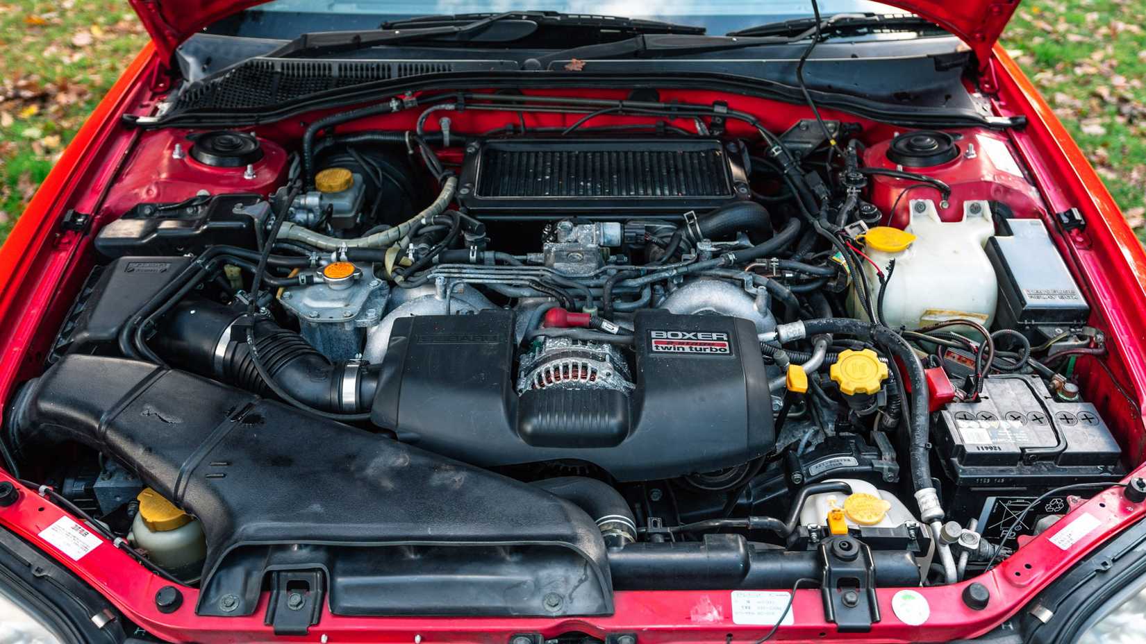 2000 Subaru Legacy B4 Blitzen Engine Bay