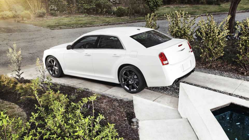 Srt300 2012 Chrysler 300 SRT8 - Overview Pricing, Photos & Specs