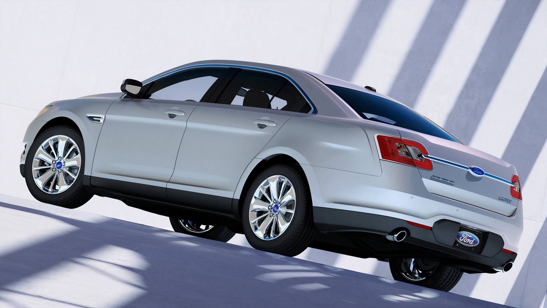 2010 Ford Taurus Pricing, Photos & Specs