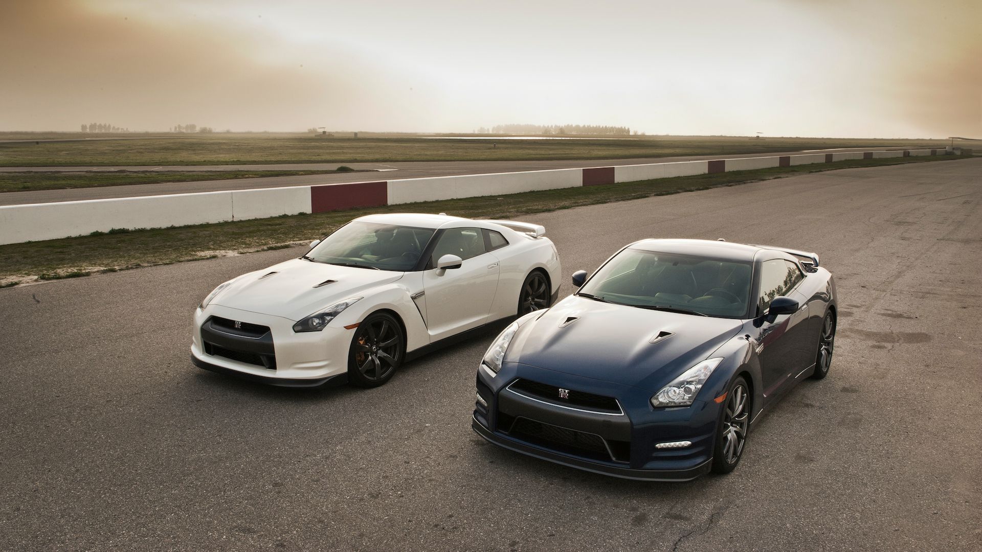 2012 Nissan GT-R Pricing, Photos & Specs