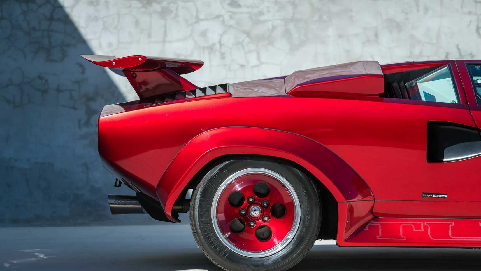 The Lamborghini Countach's Rear Wing Only Made It Slower