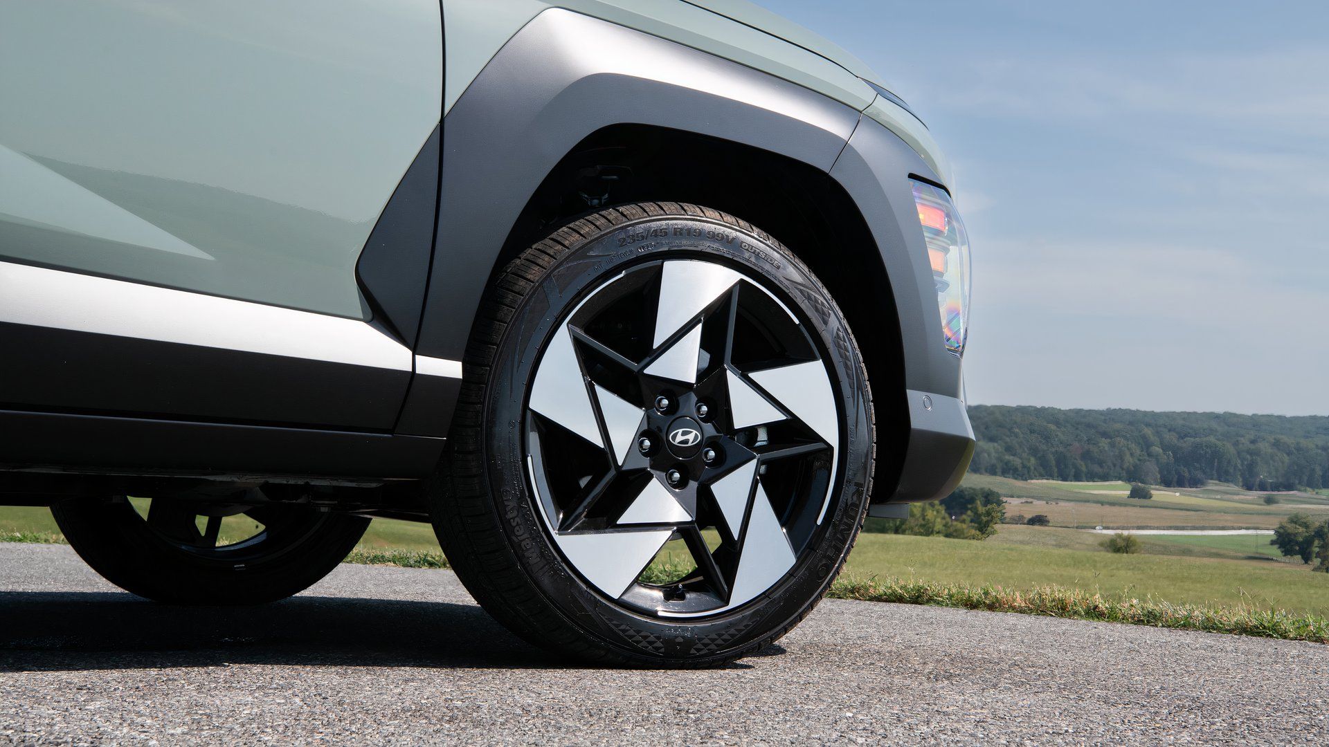 2024 Hyundai Kona exterior