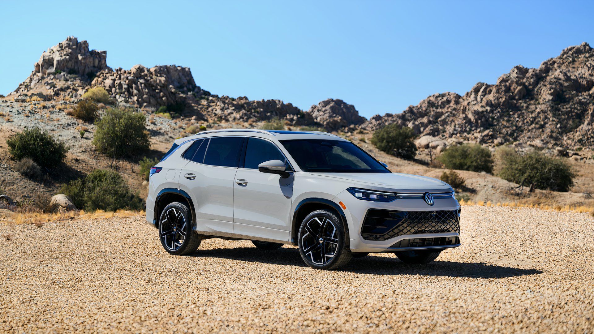 2025 VW Tiguan R-Line