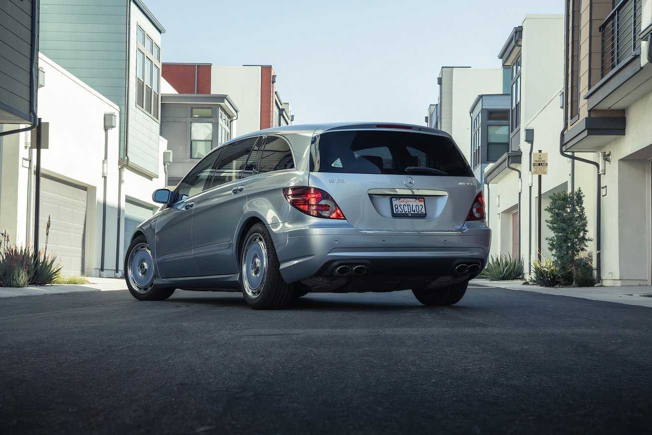 Mercedes R63 Vs R63 The Most Underrated Mercedes-AMG Ever Made Is...
