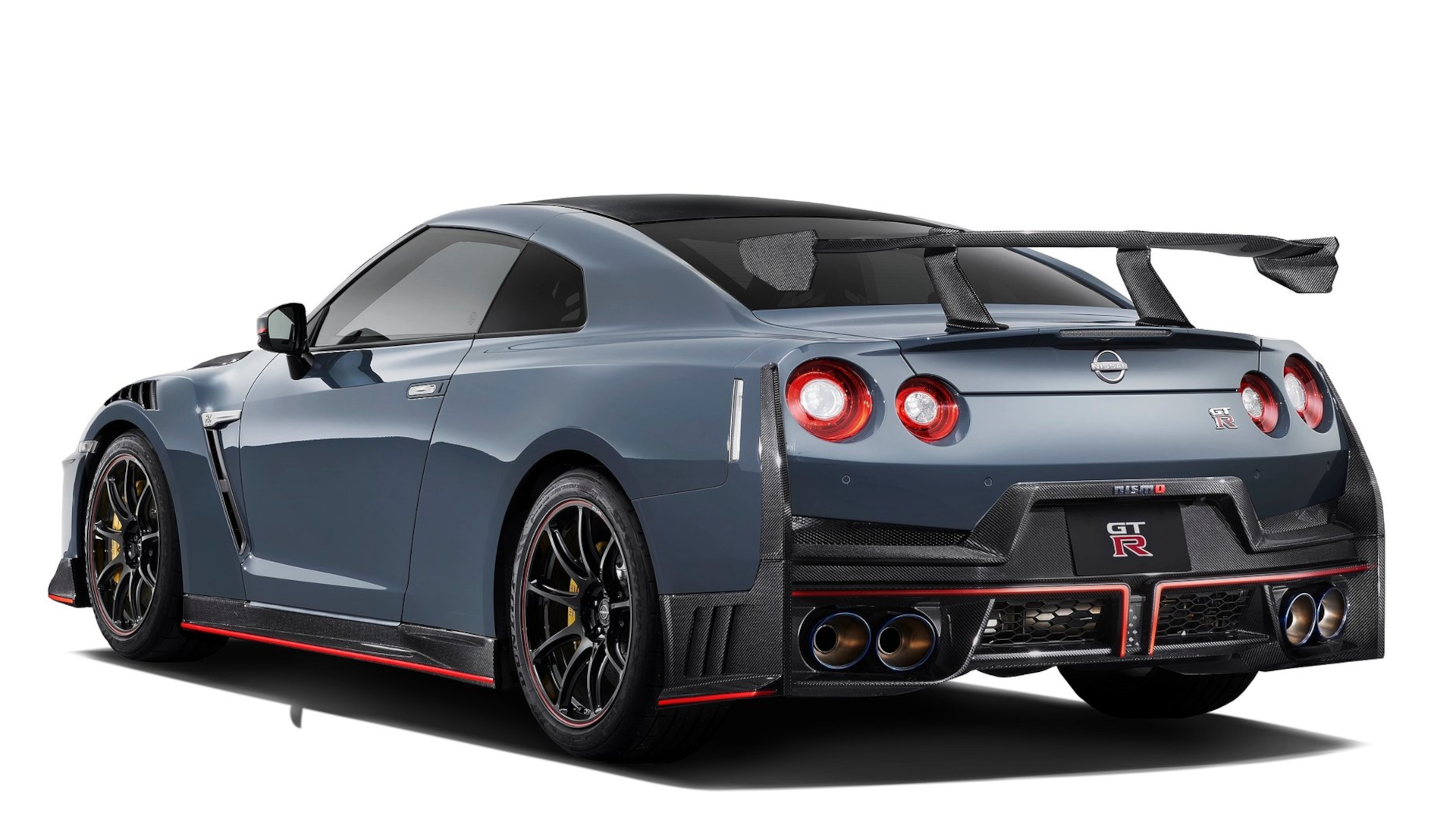 Why Some Supercar Engines Are Built In A Hermetically-Sealed Lab