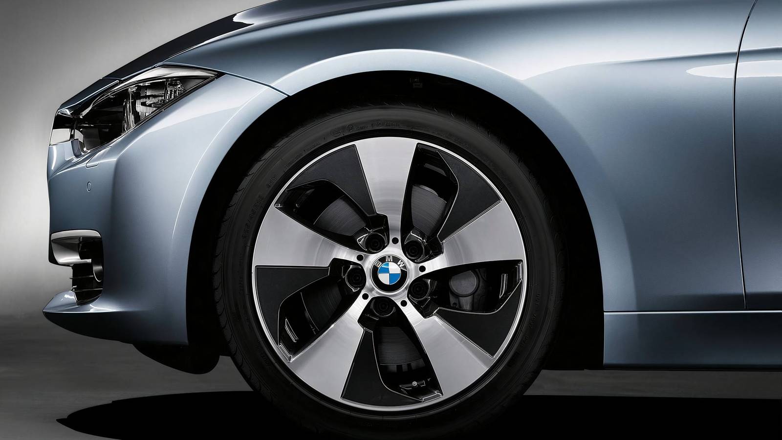 A $40,000 3 Series Luxury Sedan Now Costs $12,000 Because Of BMW's Own Leasing Addiction