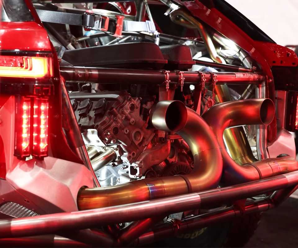 Range Rover Velar Racing Car The Wildest Range Rover Ever Made Has A Twin-Turbo Lambo V10