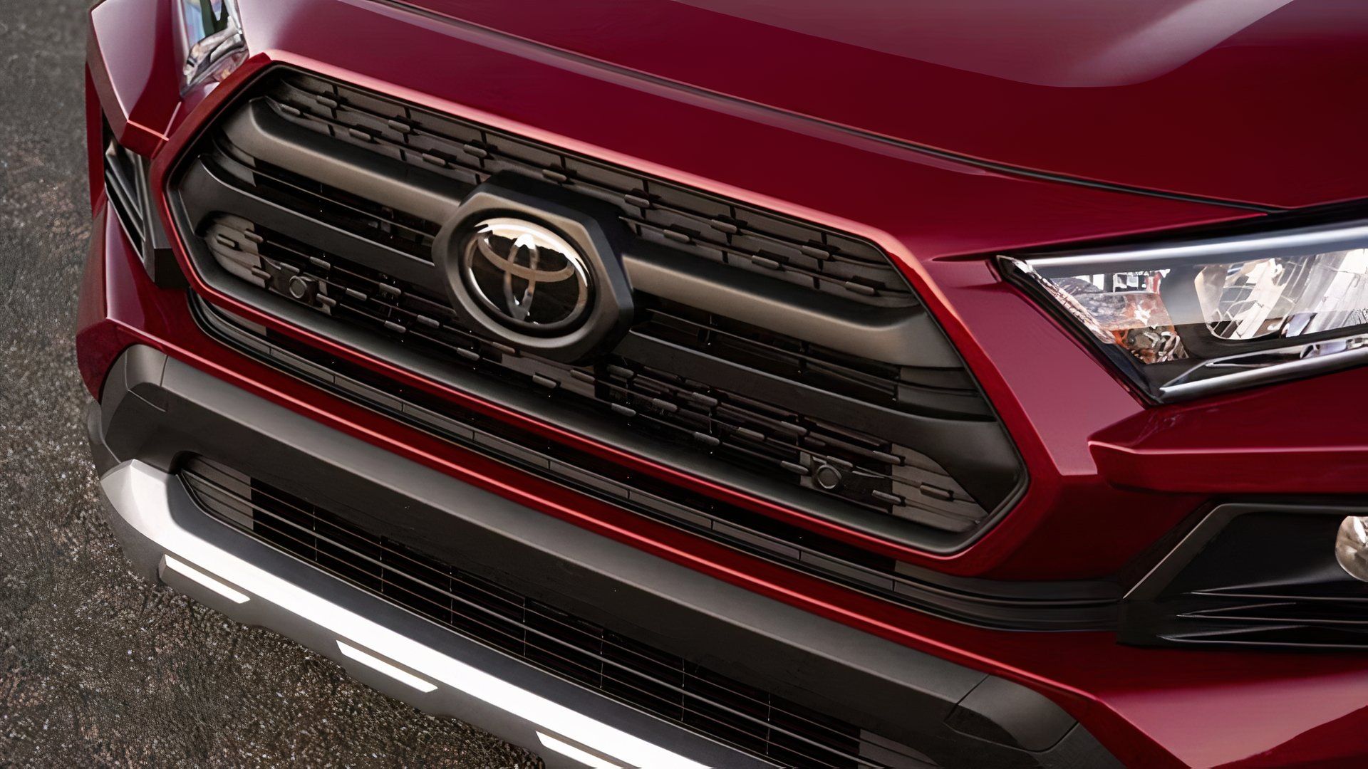 2024 Toyota RAV4 Red Grille