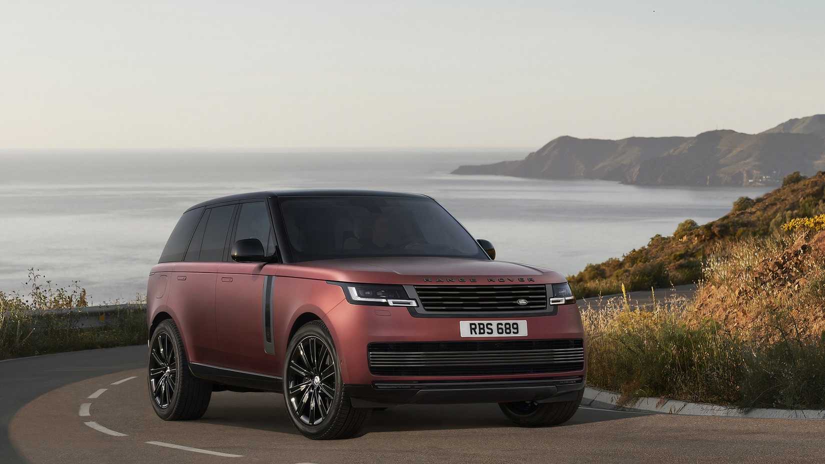 2024 Land Rover Range Rover Images: Interior and Exterior Gallery