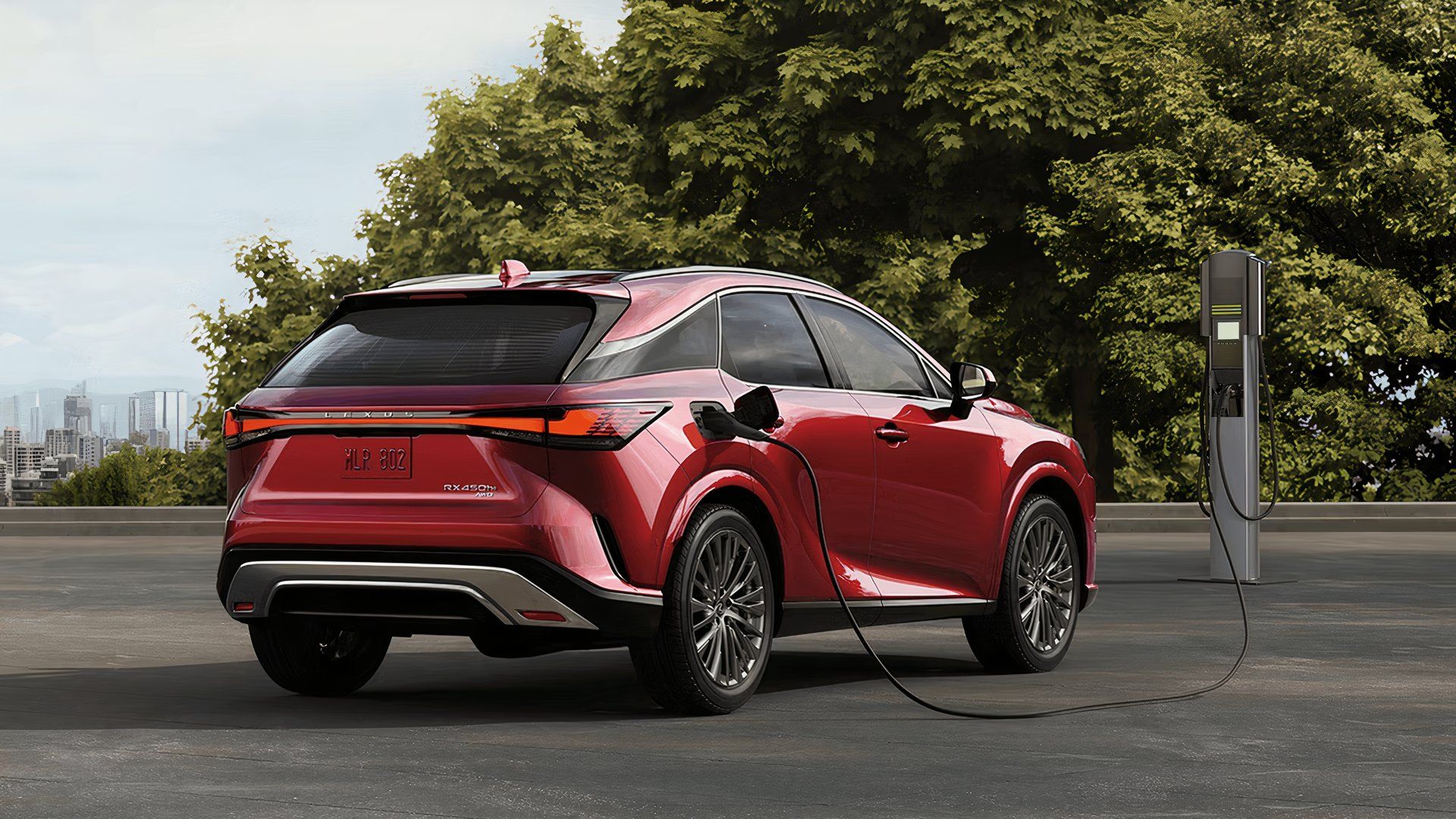 Lexus’ Hybrid Push Proves Effective Against Premium Japanese Brand Rivals