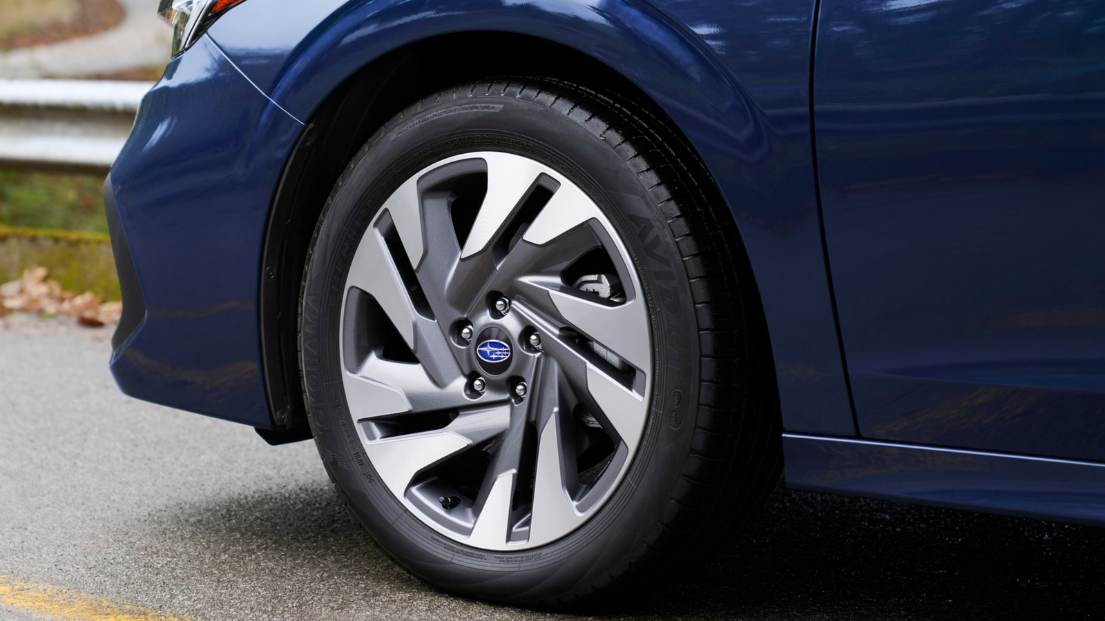 The 10 ICE-Only Cars That Can Go The Longest Distance Between Refuels