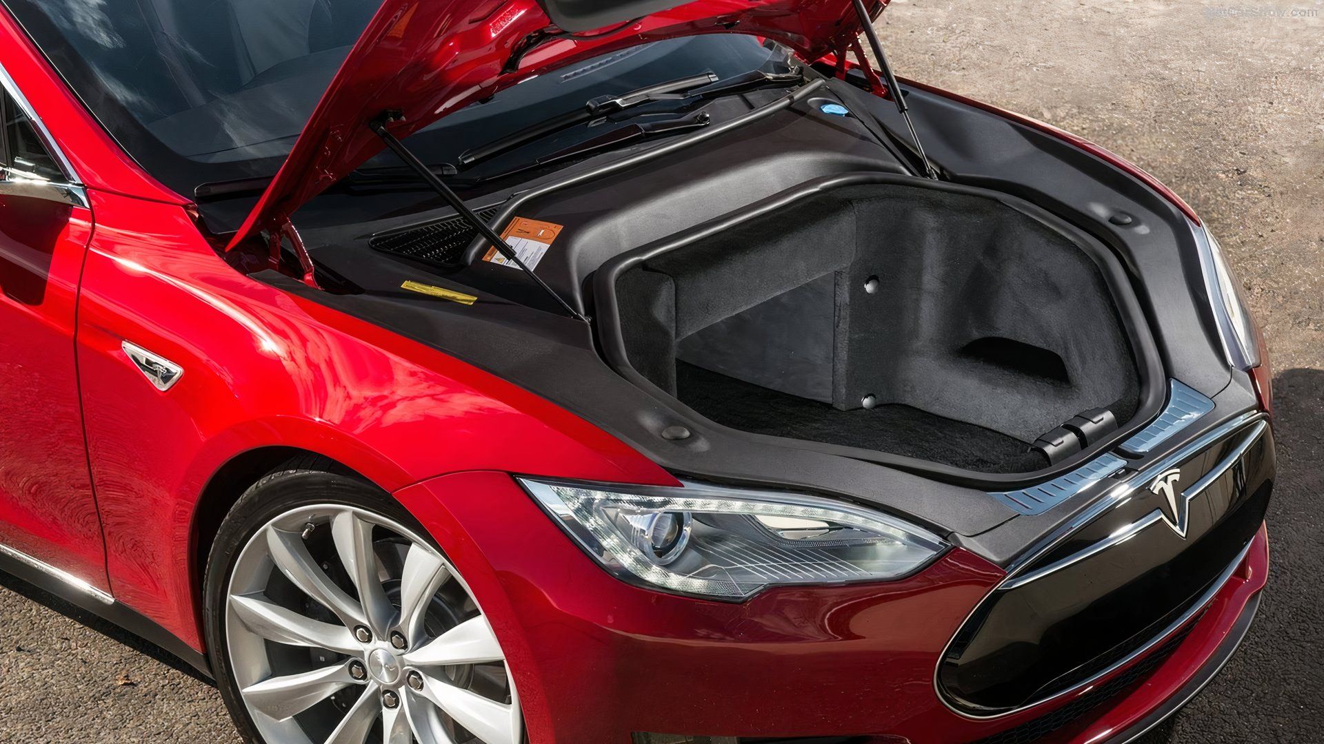 2012 Tesla Model S Pricing, Photos & Specs