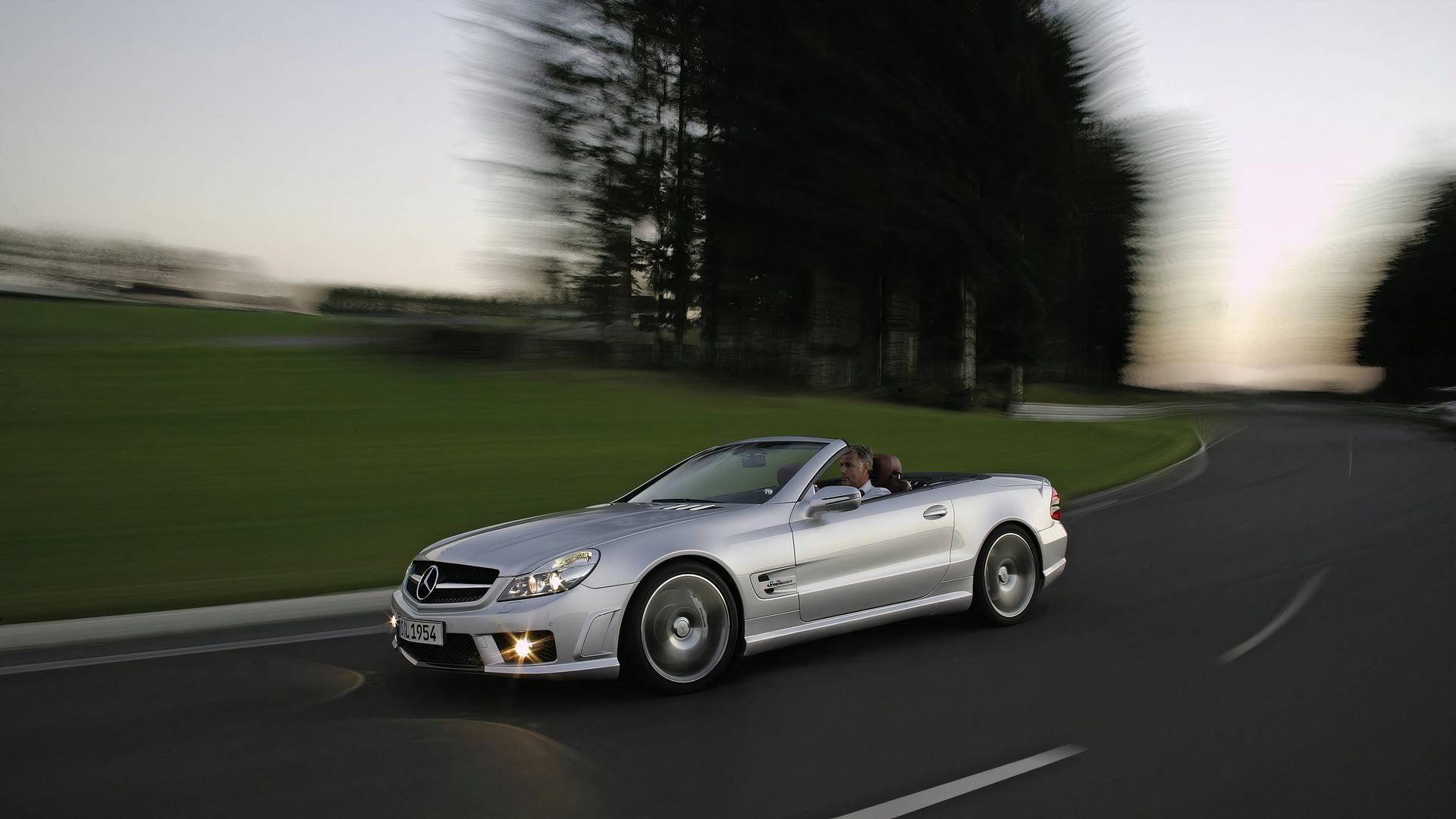 2011 Mercedes-AMG SL63 Pricing, Photos & Specs