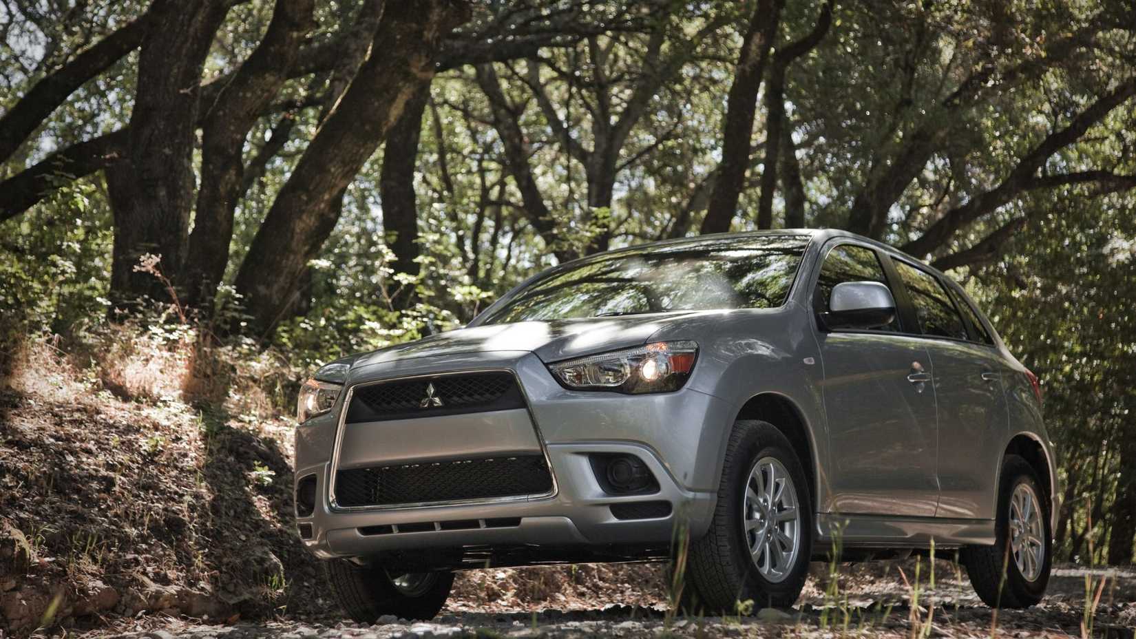 2011 Mitsubishi Outlander Sport Pricing, Photos & Specs