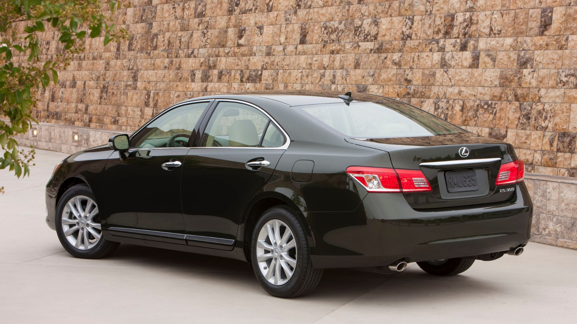 2011 Lexus ES Pricing, Photos & Specs