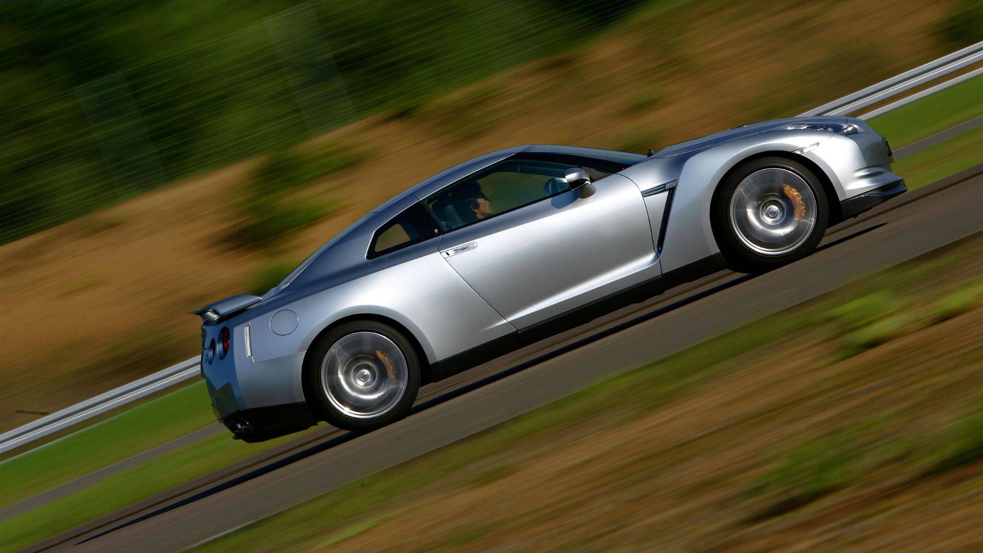 Gtr R10 2010 Nissan GT-R Pricing, Photos & Specs