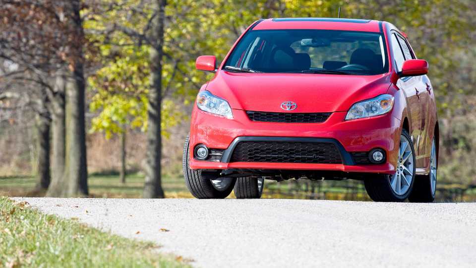 2011 Toyota Matrix Pricing, Photos & Specs