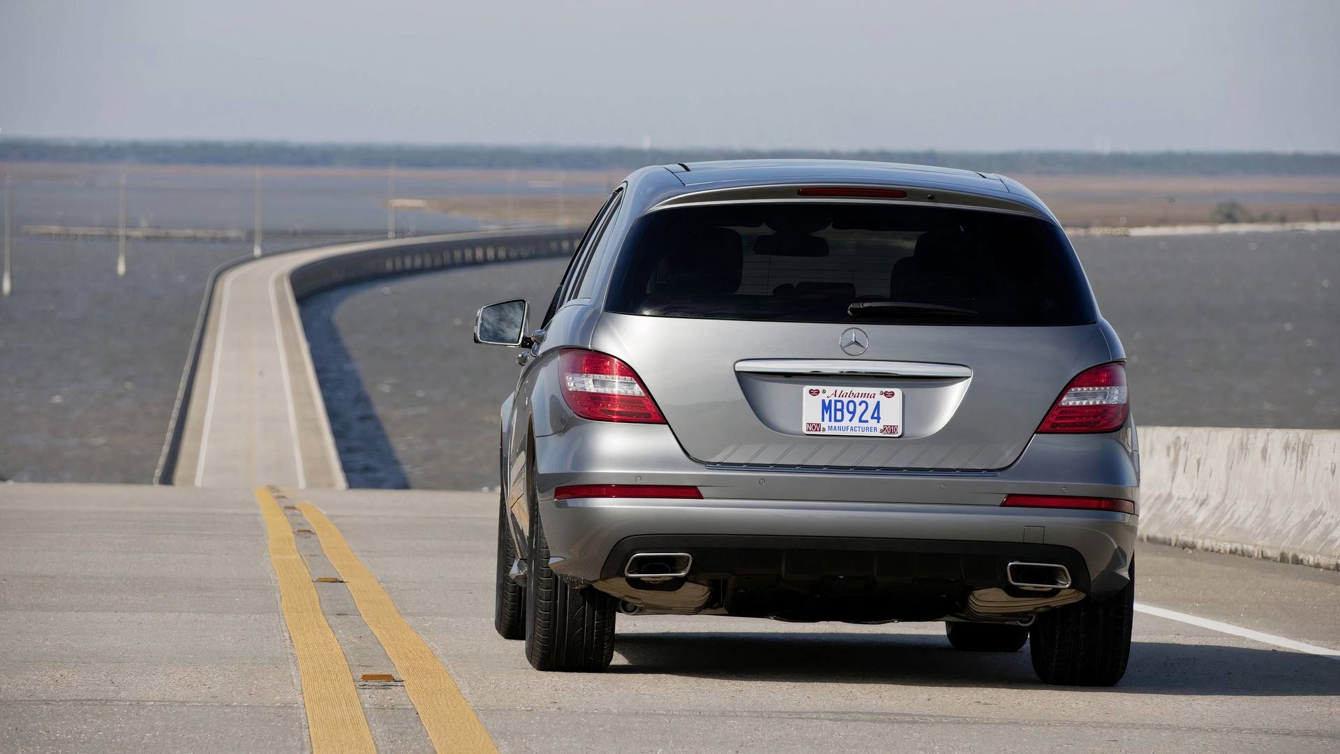 2011 Mercedes-Benz R-Class Exterior Photos