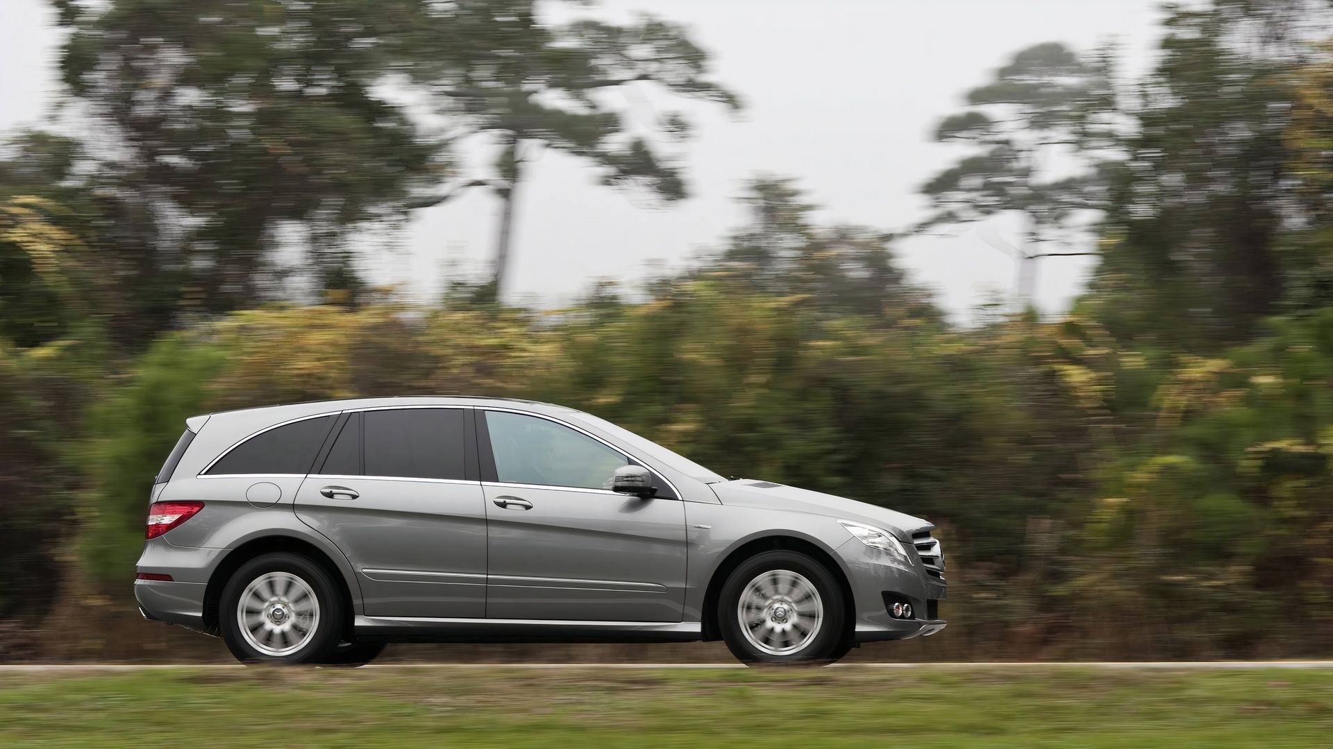 2011 Mercedes-Benz R-Class Exterior Photos