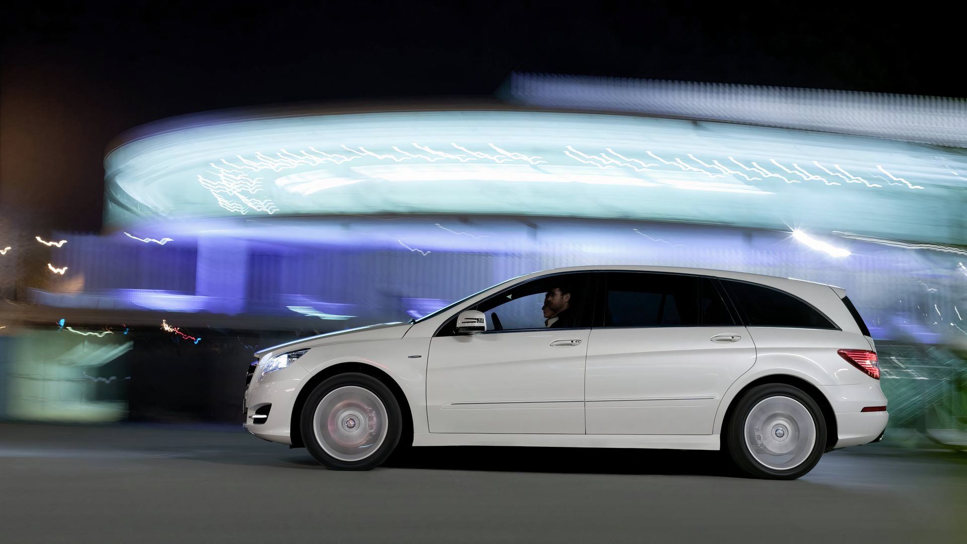2011 Mercedes-Benz R-Class Exterior Photos